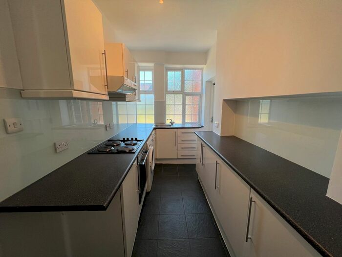 2 Bedroom Flat To Rent In Belmont Court, Finchley Road, Temple Fortune, NW11