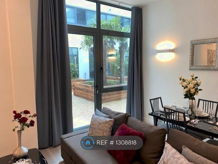 1 Bedroom Flat To Rent In Capital Drive, Milton Keynes, MK14