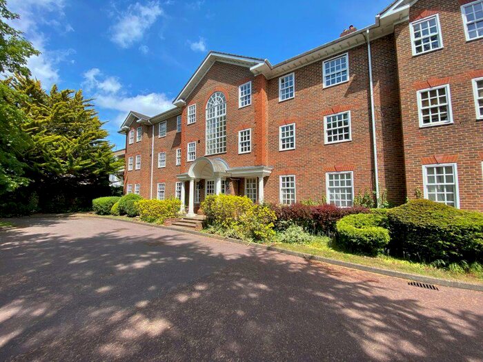 2 Bedroom Apartment To Rent In Somersham, Maidenhead, Berkshire, SL6