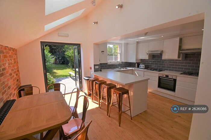 6 Bedroom Terraced House To Rent In Donnington Road, Reading, RG1