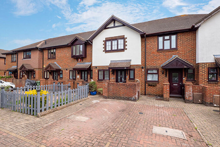 2 Bedroom Terraced House For Sale In Sunningdale Road, Cheam, Sutton, SM1