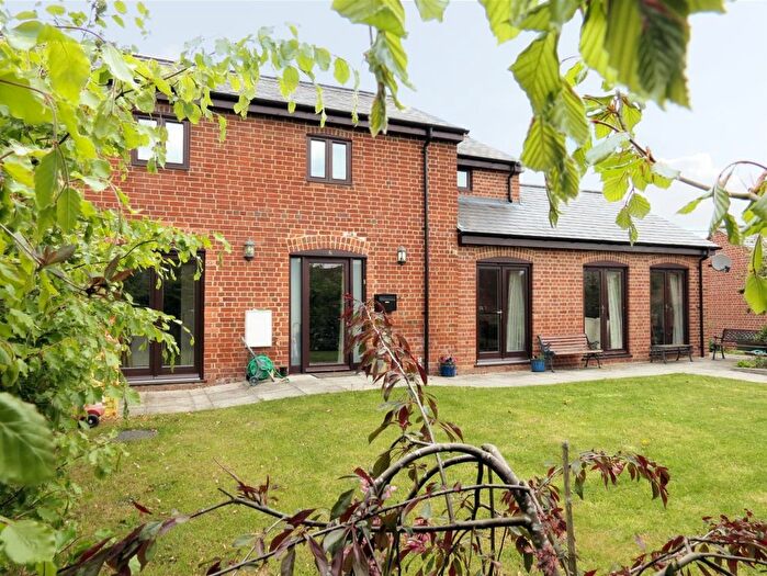 3 Bedroom Semi-Detached House To Rent In Tidmarsh Barns, Tidmarsh Lane, Tidmarsh, Berkshire, RG8