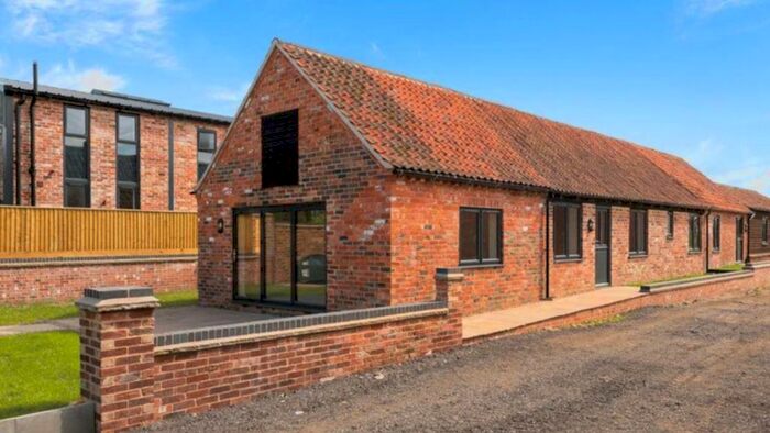 2 Bedroom Barn Conversion To Rent In South Farm, Bassingham, LN5