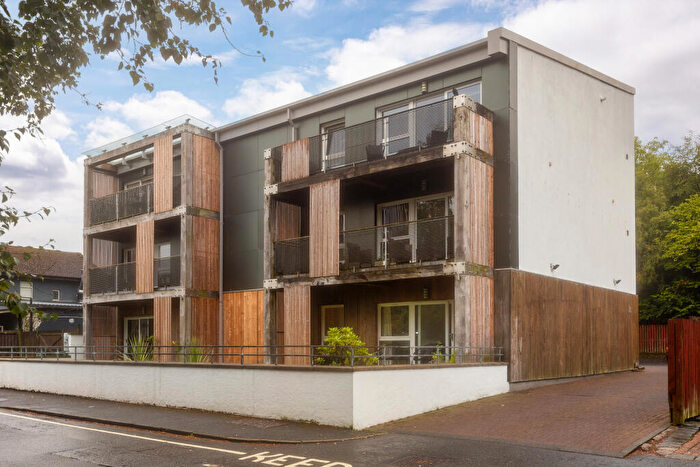 2 Bedroom Flat For Sale In Pier Road, Balloch, West Dunbartonshire, G83
