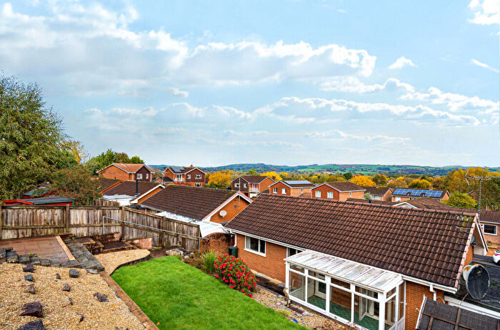 2 Bedroom Bungalow For Sale In Lime Tree Mead, Tiverton, Devon, EX16