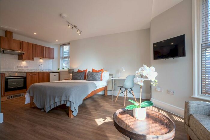 1 Bedroom Studio To Rent In Jesmond Road, Newcastle, NE2