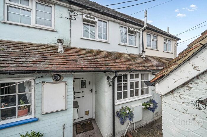 2 Bedroom Terraced House For Sale In Borough Road, Petersfield, Hampshire, GU32