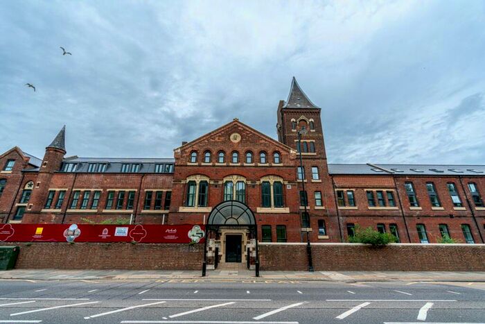 1 Bedroom Apartment To Rent In New Road, Rochester, Kent, ME1