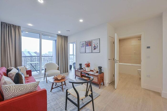 1 Bedroom Flat For Sale In Wyvil Road, Nine Elms, London, SW8