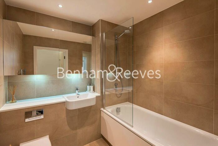 1 Bedroom Flat To Rent In Havilland Mews, Shepherds Bush, W12