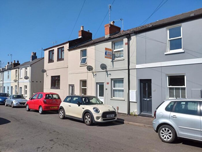 2 Bedroom House To Rent In Upper Park Street, GL52