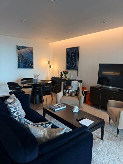 2 Bedroom Flat To Rent In Edgware Road, London, W2