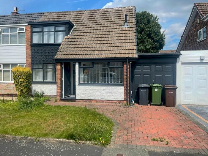 4 Bedroom Semi-Detached House To Rent In Briars Lane, Liverpool, Merseyside, L31