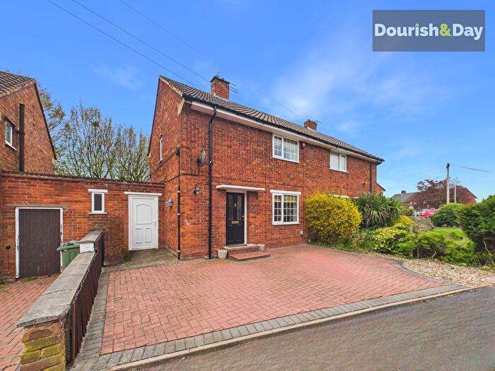 2 Bedroom Semi Detached House For Sale In Devon Way, Stafford, ST17