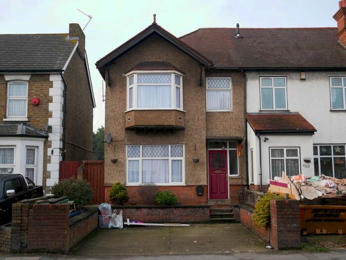 3 Bedroom End Of Terrace House To Rent In Dawley Road, Hayes, UB3