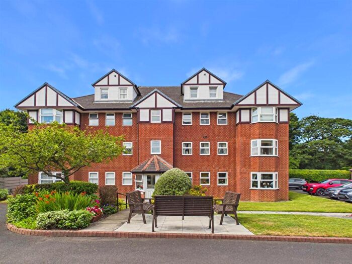 2 Bedroom Apartment For Sale In St Aidans Court, Tynemouth, NE30