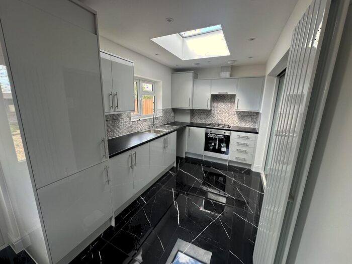 4 Bedroom House To Rent In Coleridge Close, Cowley, OX4
