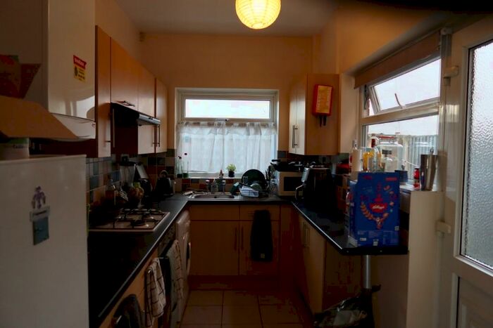 5 Bedroom Terraced House To Rent In Harley Street, Nottingham, NG7