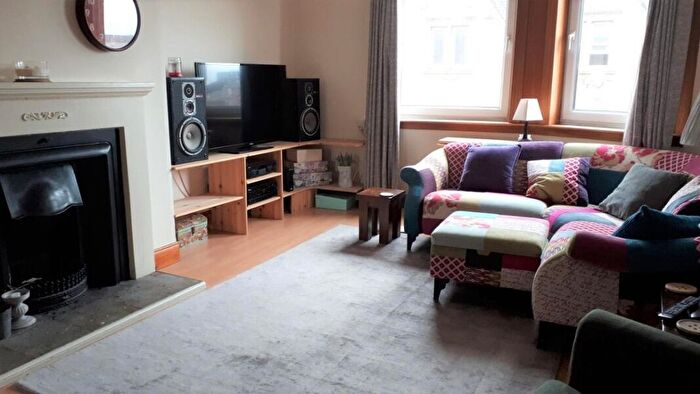 2 Bedroom Flat To Rent In Scott Street, Perth, PH2