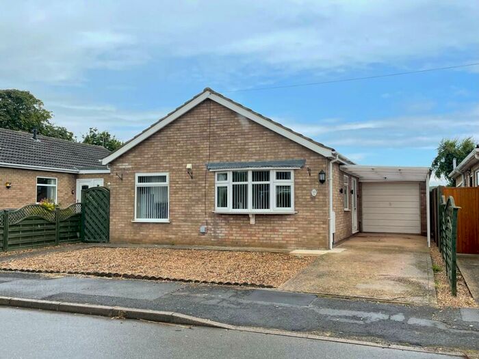 2 Bedroom Detached Bungalow For Sale In Bishops Road, Leasingham, NG34