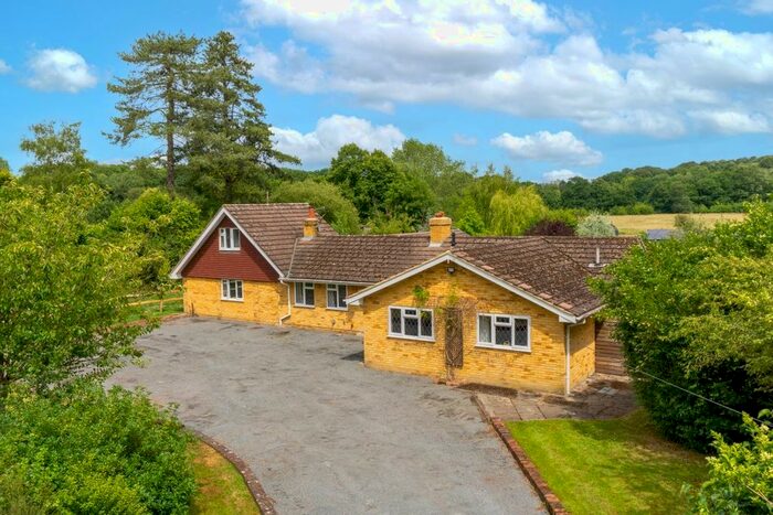 4 Bedroom Detached House To Rent In Lonesome Lane, Reigate, RH2