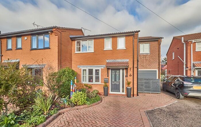 3 Bedroom Semi Detached House For Sale In King Richards Hill, Earl Shilton, LE9