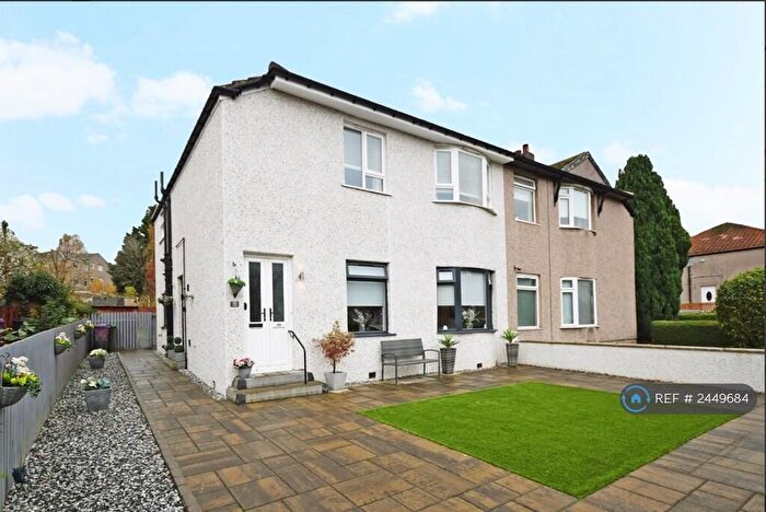 3 Bedroom Flat To Rent In Crofthill Road, Glasgow, G44