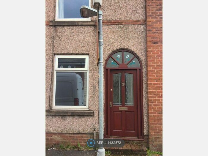 2 Bedroom Terraced House To Rent In Bolton Old Road, Atherton, Manchester, M46