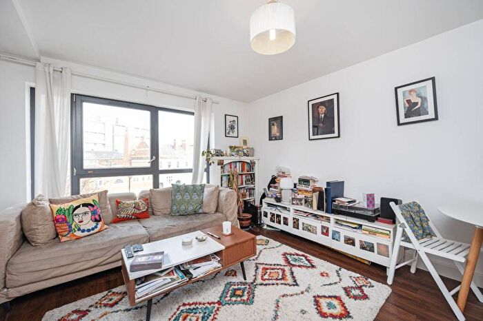 1 Bedroom Flat For Sale In Chapter House, Dunbridge Street, Shoreditch, London, E2