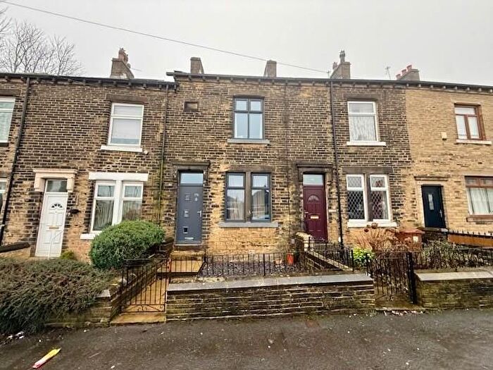 3 Bedroom Terraced House For Sale In Highfield Road, Idle, Bradford, BD10