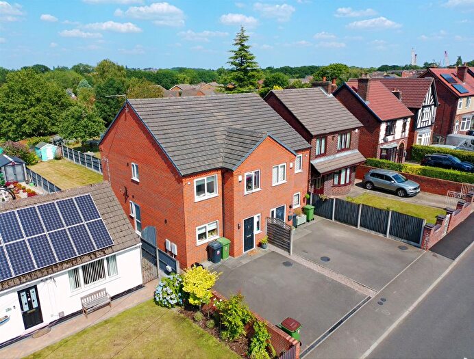 3 Bedroom Semi-Detached House For Sale In Birchwood Road, Alfreton, DE55