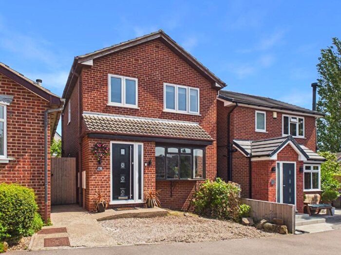 3 Bedroom Detached House For Sale In Newton Road, Gedling, Nottingham, NG4