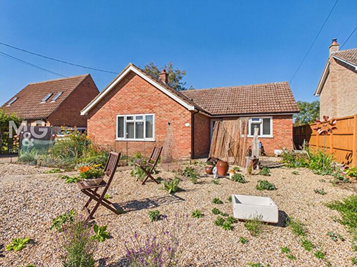 3 Bedroom Detached Bungalow For Sale In Thetford Road, Coney Weston, IP31