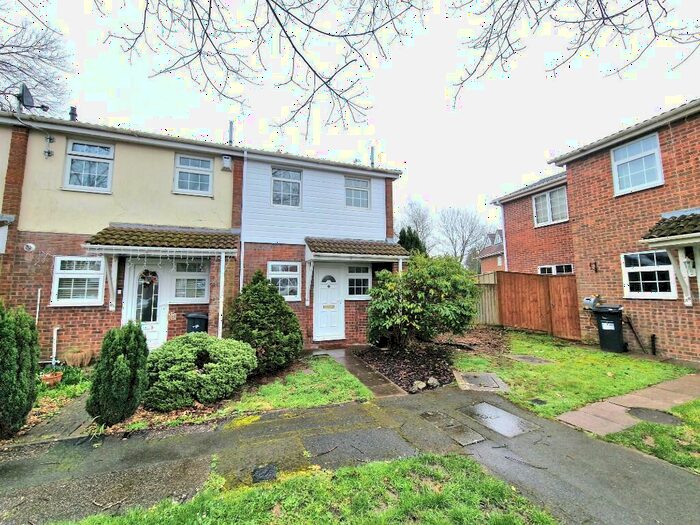 2 Bedroom End Of Terrace House To Rent In Garsdale Close, Bournemouth, Dorset, BH11