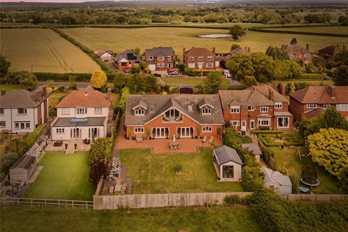 5 Bedroom Detached House For Sale In Whitegate Road, Winsford, Cheshire, CW7