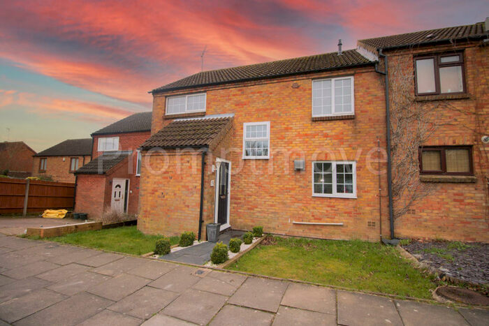 3 Bedroom Property To Rent In Links Way Luton, LU2
