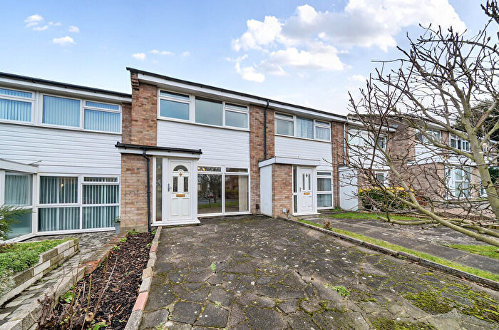 3 Bedroom Terraced House For Sale In Langford Place, Sidcup, DA14