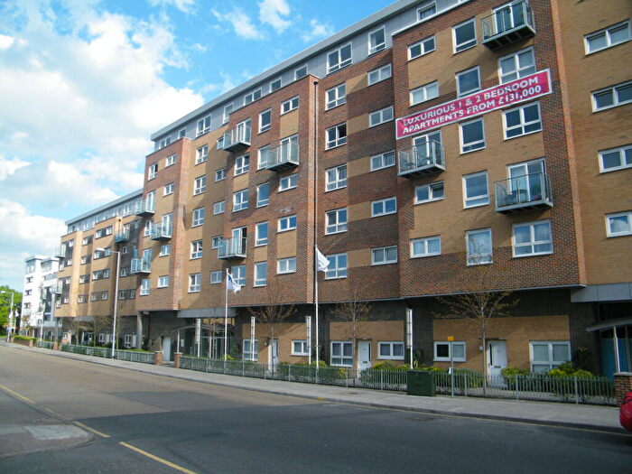 2 Bedroom Apartment To Rent In Cherrydown East, Basildon, SS16