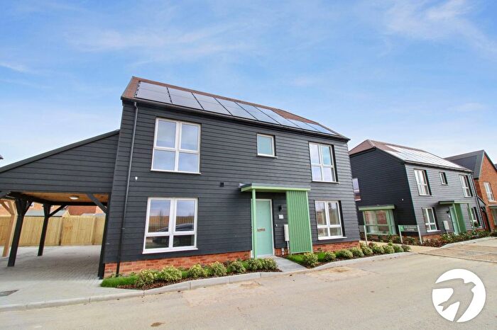 4 Bedroom Detached House To Rent In Ragstone Avenue, Alkerden, Ebbsfleet Valley, Swanscombe, DA10