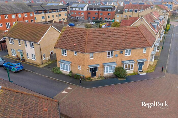 4 Bedroom Semi Detached House For Sale In Mid Water Crescent, Hampton Vale, Peterborough, PE7