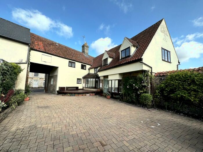 4 Bedroom Semi-Detached House For Sale In Mill Street, Mildenhall, Suffolk, IP28