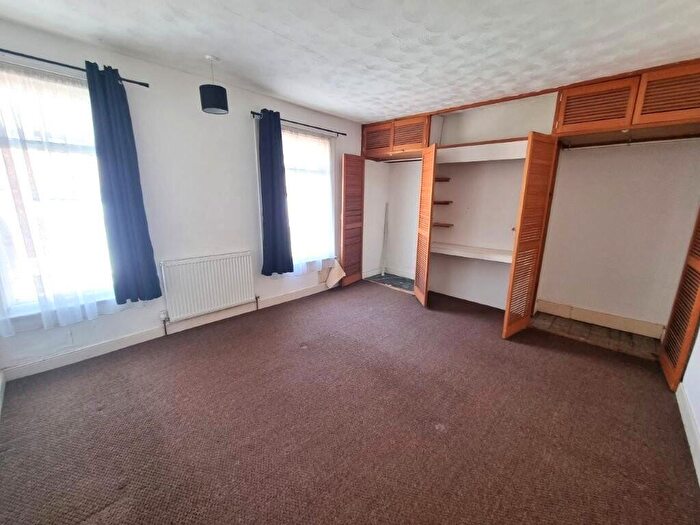 3 Bedroom Terraced House For Sale In Rectory Road, Ipswich, ., ., IP2