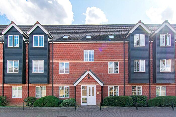 2 Bedroom Apartment To Rent In Bartholomew Street, Newbury, Berkshire, RG14