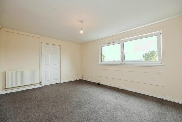 2 Bedroom Flat For Sale In Hobart Street, Livingston, West Lothian, EH54