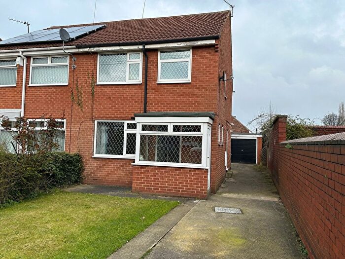 3 Bedroom Property To Rent In Chapel Street, Wakefield, WF4