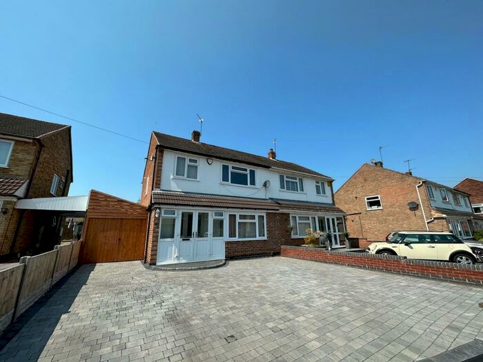 3 Bedroom House To Rent In Avon Vale Road, Loughborough, Leics, LE11