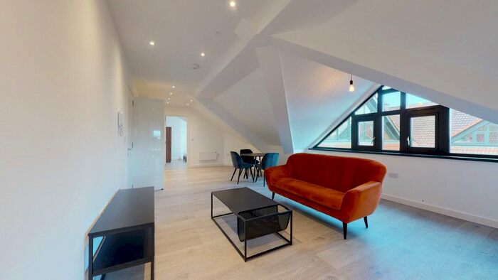 2 Bedroom Flat To Rent In Riverbank Way, Brentford, TW8