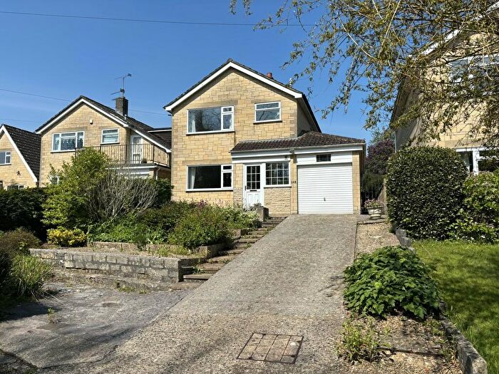 3 Bedroom Detached House For Sale In Brook Drive, Corsham, SN13