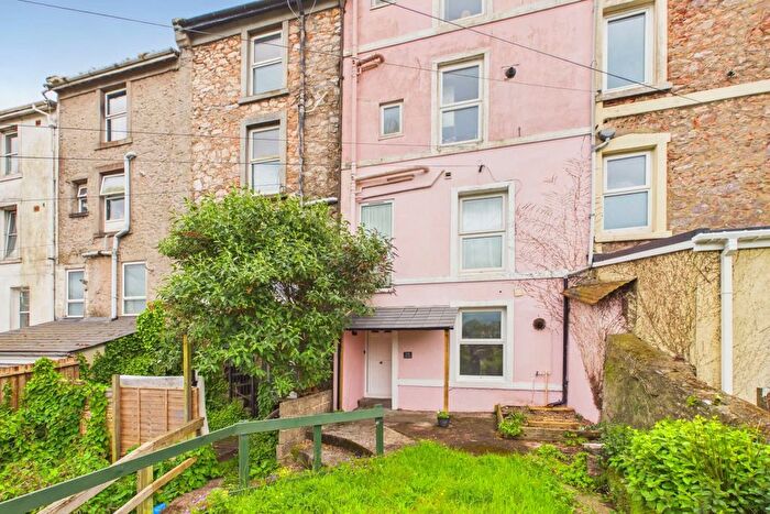 1 Bedroom Maisonette To Rent In Potters Hill, Torquay, TQ1