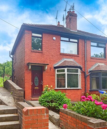 3 Bedroom Semi-Detached House For Sale In Cartwright Street, Hyde, Greater Manchester, SK14